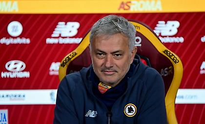 Μουρίνιο: «Θέλω 67 χιλιάδες οπαδούς-παίκτες στο πλευρό μας»