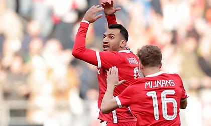 Δύο γκολ ο… killer Παυλίδης πριν το τέταρτο, ισοφαρίζει το σκορ του πρώτου αγώνα η Άλκμααρ!