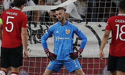 Σκόουλς: «Ντροπιαστική εμφάνιση από τη Γιουνάιτεντ - Ο Ντε Χέα φταίει και στα τρία γκολ»