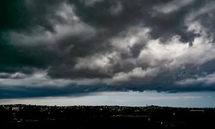 Καιρός: Συννεφιά σε όλη τη χώρα - Σε ποιες περιοχές θα βρέξει
