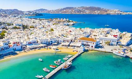 Πρόστιμο εκατ. ευρώ και εντολή κατεδάφισης αυθαίρετων κατασκευών σε γνωστά beach bar της Μυκόνου