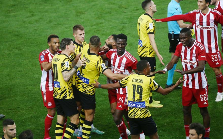 Χριστόγλου: «Μια κακή ημέρα στο γραφείο για τον Ολυμπιακό»