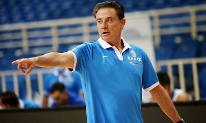 Ο Πιτίνο έδωσε τον αριθμό του, τον έπιασε η κάμερα και δέχθηκε πάνω από 300 μηνύματα!