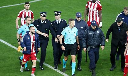Νικολακόπουλος: «Και στα 8 ντέρμπι με Παναθηναϊκό και ΑΕΚ ο Ολυμπιακός είχε εχθρική διαιτησία»