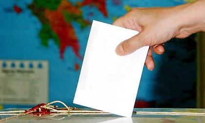 Δημοσκόπηση ΣΚΑΪ: Με 6,5 μονάδες προηγείται η ΝΔ έναντι του ΣΥΡΙΖΑ