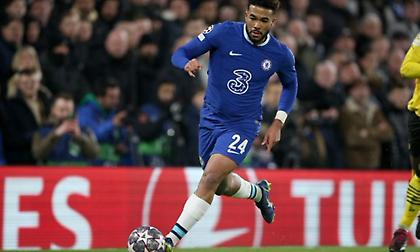 Η Ρεάλ Μαδρίτης εξετάζει την περίπτωση του Ρις Τζέιμς