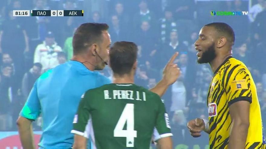 Φώναξε ξανά για δεύτερη κίτρινη στον Μουκουντί ο Παναθηναϊκός