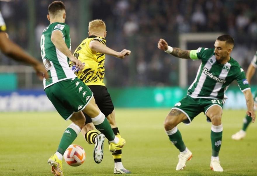 Κουρμπέλης: «Τρεις τελικοί ακόμα, πίστη στην ομάδα»