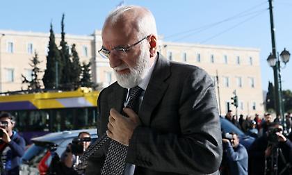Αθώος για την είσοδό στον αγωνιστικό χώρο στο ΠΑΟΚ-ΑΕΚ, ένοχος για το όπλο ο Σαββίδης