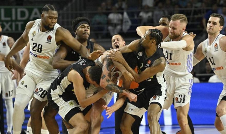 Ρεάλ: Αποδοκιμασίες στην προθέρμανση