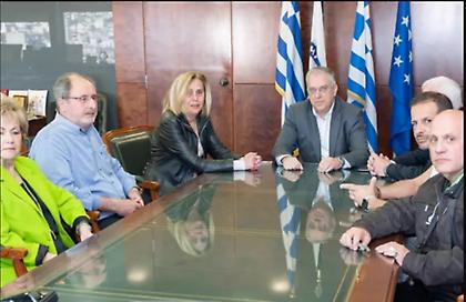 Θεοδωρικάκος: Ενημέρωσε μέλη της ΕΣΗΕΑ για τις εξελίξεις στην υπόθεση δολοφονίας του Καραϊβάζ