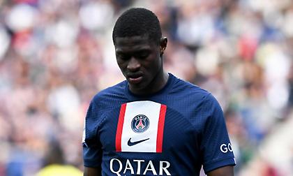 Χάνει το υπόλοιπο της σεζόν στην Παρί Σεν Ζερμέν ο τραυματίας Νούνο Μέντες