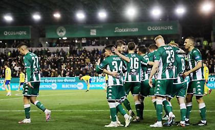 Παναθηναϊκός: Όταν συγκρίνεται με την ΑΕΚ, η τύχη του χτυπάει… δοκάρι!