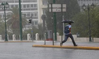 Καιρός: Τοπικές βροχές και σποραδικές καταιγίδες