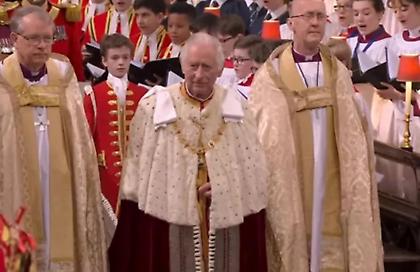 Live η τελετή στέψης του βασιλιά Καρόλου και της Καμίλα