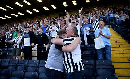 Ασύλληπτη πρόκριση στον τελικό των playoffs με γκολ στο 90'+7' και στο 120' για τη Νοτς Κάουντι!