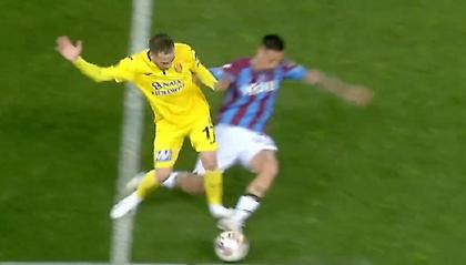 Ο Κίτσιου αποβλήθηκε κόντρα στην Τράμπζονσπορ για πάτημα στον Χάμσικ!