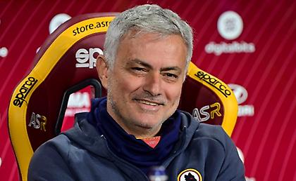 Μουρίνιο για Παρί: «Εάν με κάλεσαν, δεν με βρήκαν»