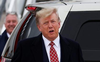 ΗΠΑ: Ο Τραμπ παροτρύνει τους Ρεπουμπλικάνους να προκαλέσουν στάση πληρωμών