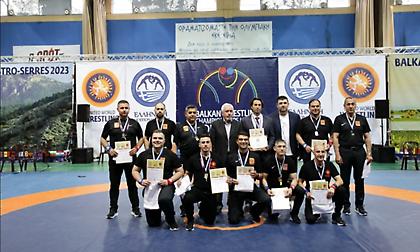 Συνεχίζονται τα εγκωμιαστικά σχόλια για την Ελλάδα για το Βαλκανικό πάλης