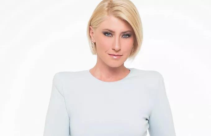 Η Ελλάδα αποφασίζει: Η ενημερωτική εκπομπή του ΣΚΑΪ με τη Σία Κοσιώνη