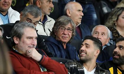 Μήνυμα Μαύρου στους οπαδούς της ΑΕΚ: «Σεβασμός στον Ματίας Αλμέιδα και τους παίκτες του»