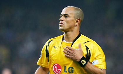 Ήρθε, πίνει… φραπέ και ετοιμάζεται για Opap Arena ο Ζούλιο Σέζαρ