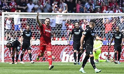 Επέστρεψε από το 0-2 κόντρα στην Μπριζ με επική ανατροπή και φορτσάρει για τίτλο η Αντβέρπ!