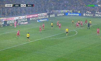 Σκόραρε ένα απίθανο γκολ ο Γκατσίνοβιτς, αλλά ακυρώθηκε για οφσάιντ στην αρχή της φάσης