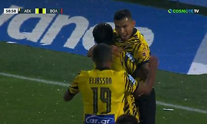 Απίθανη συνεργασία Λιβάι και Πινέδα για το 3-0 της ΑΕΚ από τον Μεξικανό!