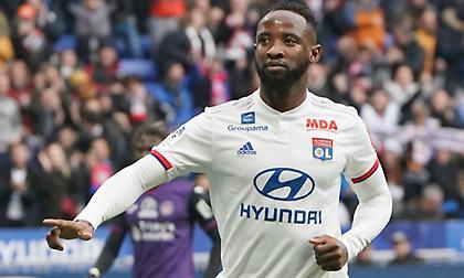 Βλέπει Μούσα Ντεμπελέ η Κρίσταλ Πάλας