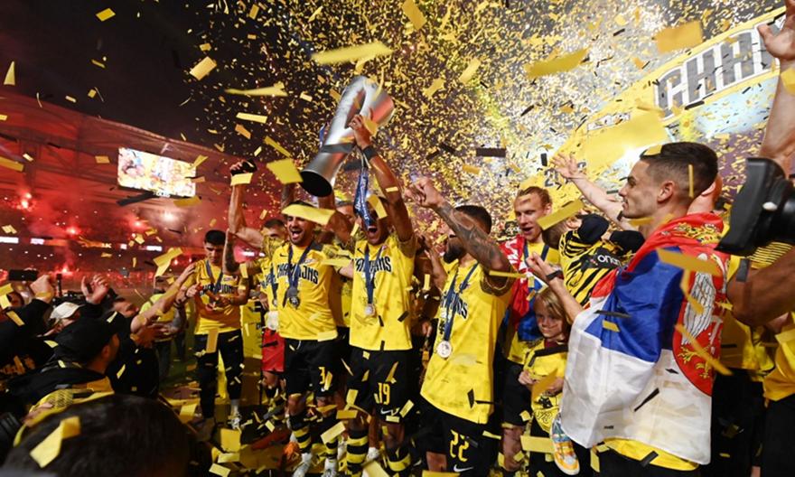 Η «χρυσή βίβλος» του ελληνικού πρωταθλήματος: Έφτασε τις 13 κατακτήσεις η ΑΕΚ