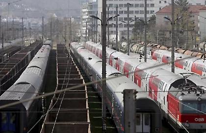 Αυστρία: Έπαιξαν ομιλίες του Χίτλερ από τα ηχεία σε τρένο - Έβαλε τα κλάματα ηλικιωμένη!