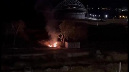 Επίθεση με φωτοβολίδες στο Teatro πριν το γλέντι της ΑΕΚ