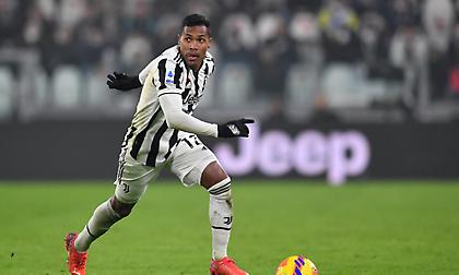 Ανανεώθηκε για μία ακόμα σεζόν το συμβόλαιο του Άλεξ Σάντρο στη Γιουβέντους!