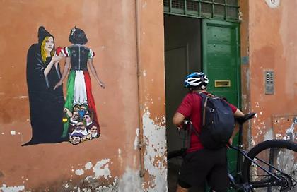 Ιταλία: Προβάδισμα της συντηρητικής συμμαχίας στις τοπικές εκλογές