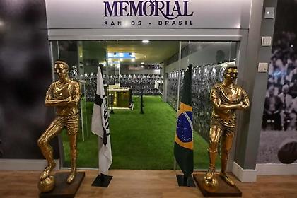 Ανοιξε για το κοινό το μαυσωλείο του Πελέ