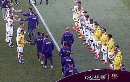 Σηκώνει το τρόπαιο στο «Καμπ Νόου» η Μπαρτσελόνα - Pasillo από Σοσιεδάδ και «αντίο» του Μπουσκέτς!