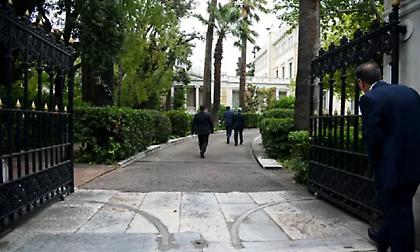 Το χρονοδιάγραμμα μετά τις εκλογές: Διερευνητικές, νέα Βουλή και στο βάθος ξανά κάλπες;