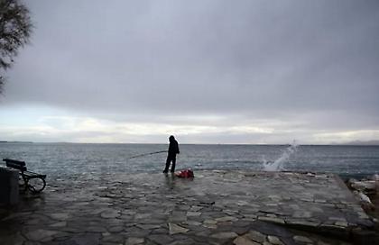 Βροχερός ο καιρός σε πολλές περιοχές της χώρας - Πού θα εκδηλωθούν καταιγίδες