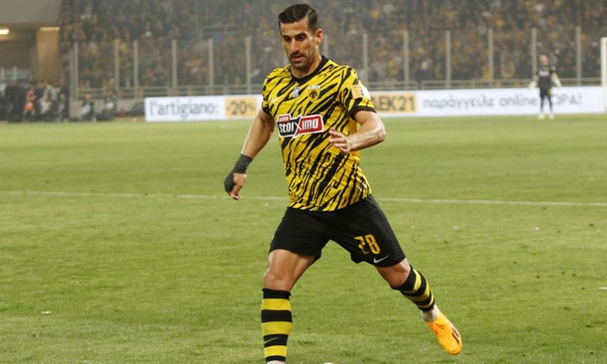 Χατζισαφί: «Όλοι οι παίκτες αγαπούν τον Αλμέιδα, να φτάσουμε στο νταμπλ μετά από 45 χρόνια»