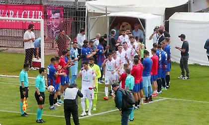 Το pasillo των παικτών του Διαγόρα σε αυτούς του Πανσερραϊκού