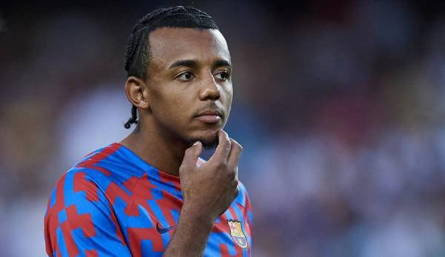 Μπαρτσελόνα: Ο Κουντέ σκέφτεται να αποχωρήσει