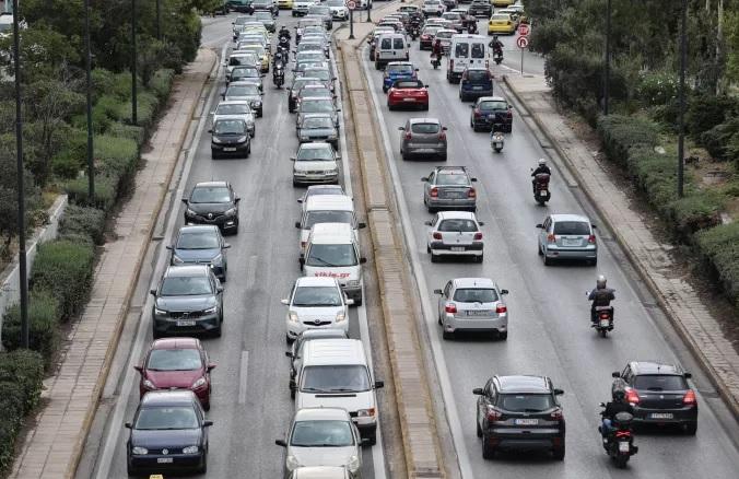 Μποτιλιάρισμα σε αρκετούς δρόμους του λεκανοπεδίου