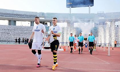 Η είσοδος των ομάδων στο Πανθεσσαλικό και η ανάκρουση του Εθνικού Ύμνου