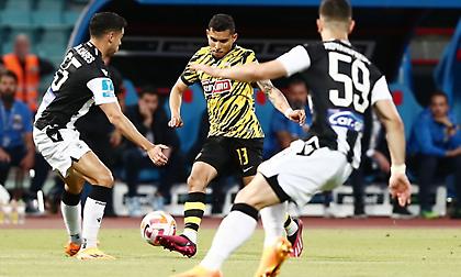 Live Streaming: Οι πανηγυρισμοί της ΑΕΚ για την κατάκτηση του Κυπέλλου και η απονομή