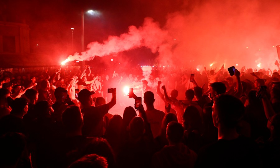 ΑΕΚ: Οι πανηγυρισμοί έξω από την OPAP Arena για το Κύπελλο