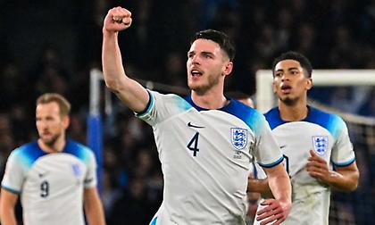 Αγγλία: Πρώτη κλήση για τον Έζε - Εκτός αποστολής ο Στέρλινγκ!