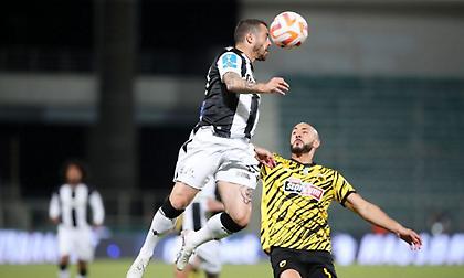 Αμραμπατ: «Θα συζητήσω για την παραμονή μου, είναι άσχημο φαινόμενο οι άδειες εξέδρες»