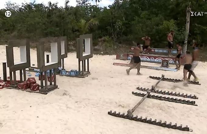 Survivor All Star: Δεν έχει τέλος η κόντρα Τάκη-Μπάρτζη, νέο χτύπημα και αποβολή